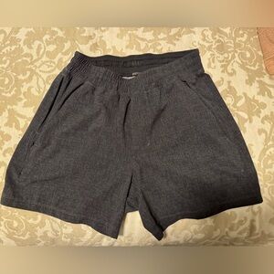 Men’s Lululemon Pace Breaker 5” Short XS, Black/White pattern